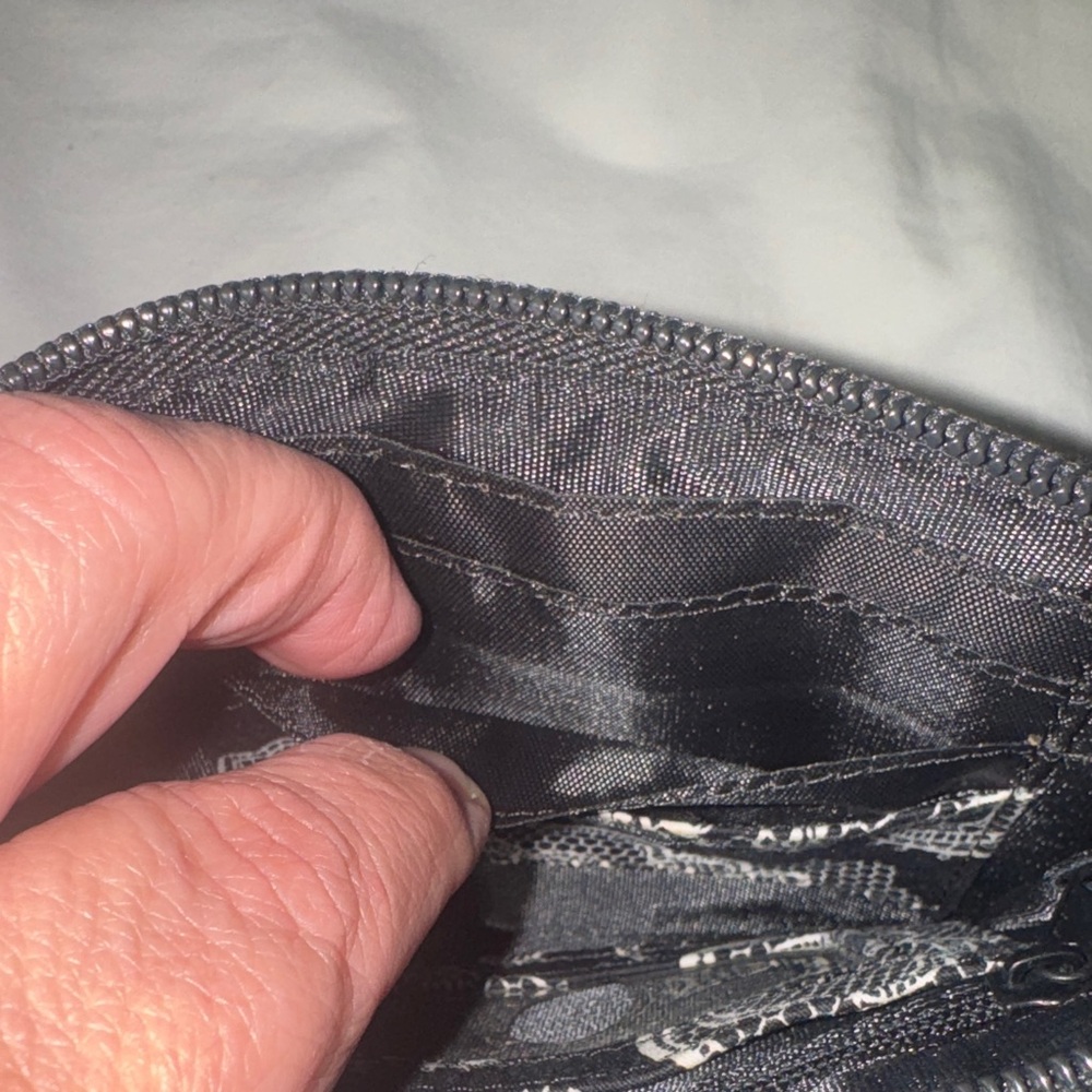 Thirty-One Black and White Lace Pattern Clutch - Picture 6 of 11